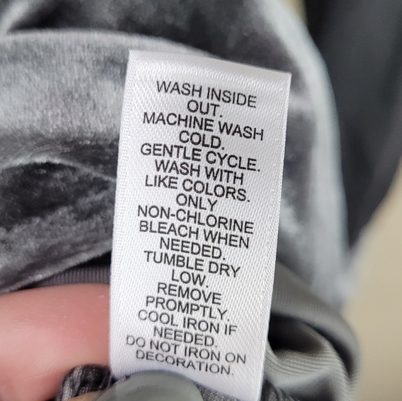 Cato Shirt Womens XS Tunic Grey Stretch‎ Velvet Popover Holiday Christmas - Picture 6 of 12